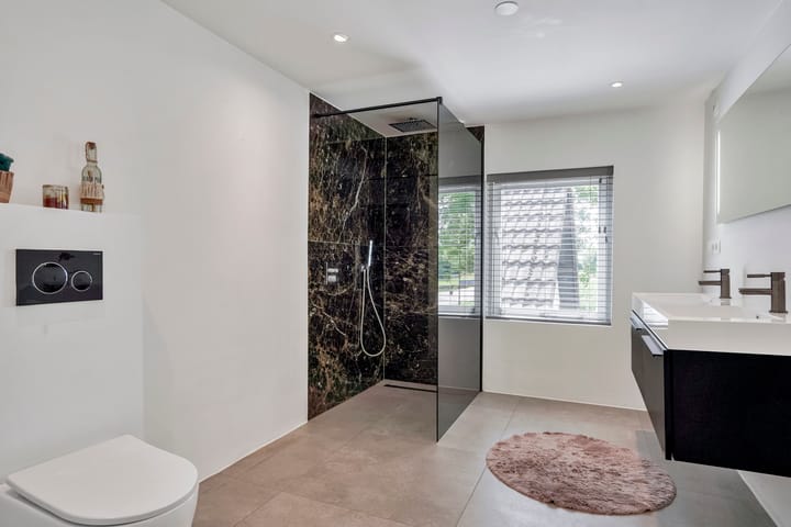 Photo 31 of Schoolstraat 2