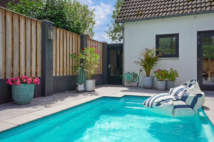 Photo 44 of Schoolstraat 2