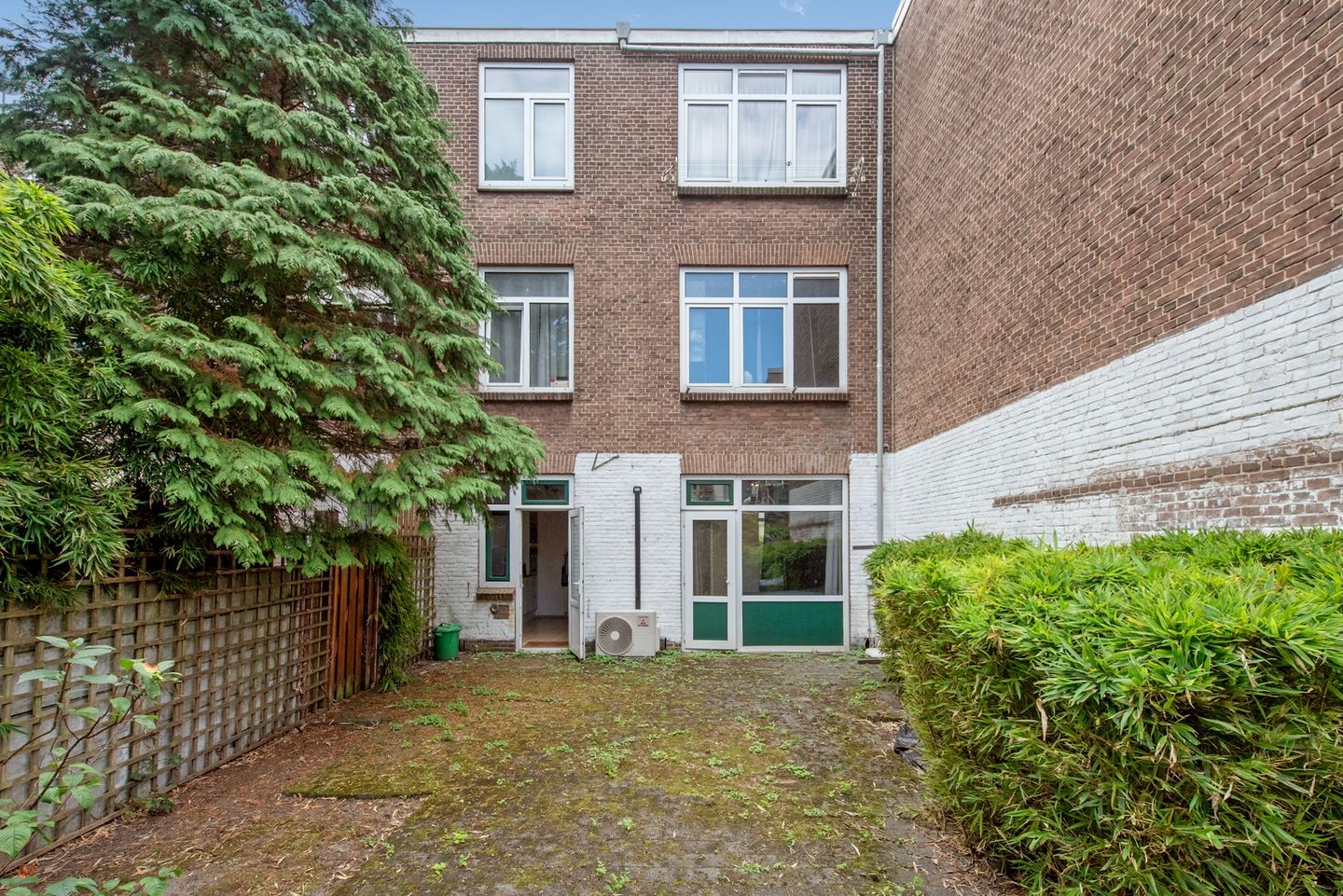 Photo 14 of Deimanstraat 326