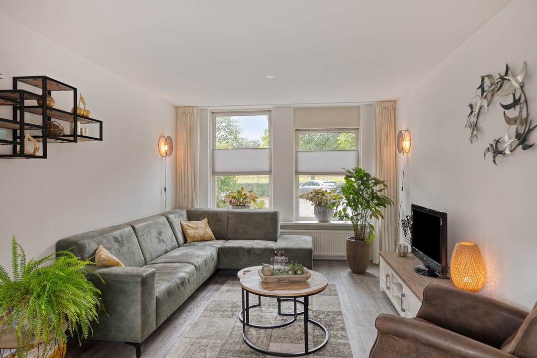 Foto 8 van Vicarielaan 10