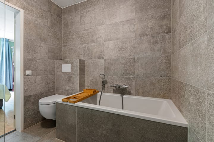 Photo 24 of Heer Willemstraat 6