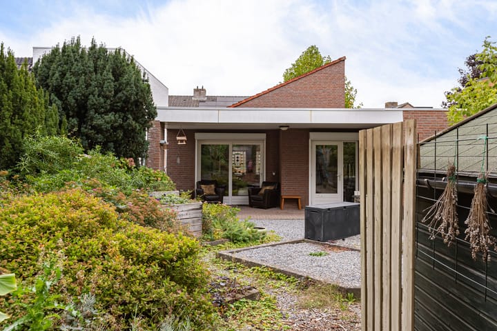 Photo 37 of Heer Willemstraat 6