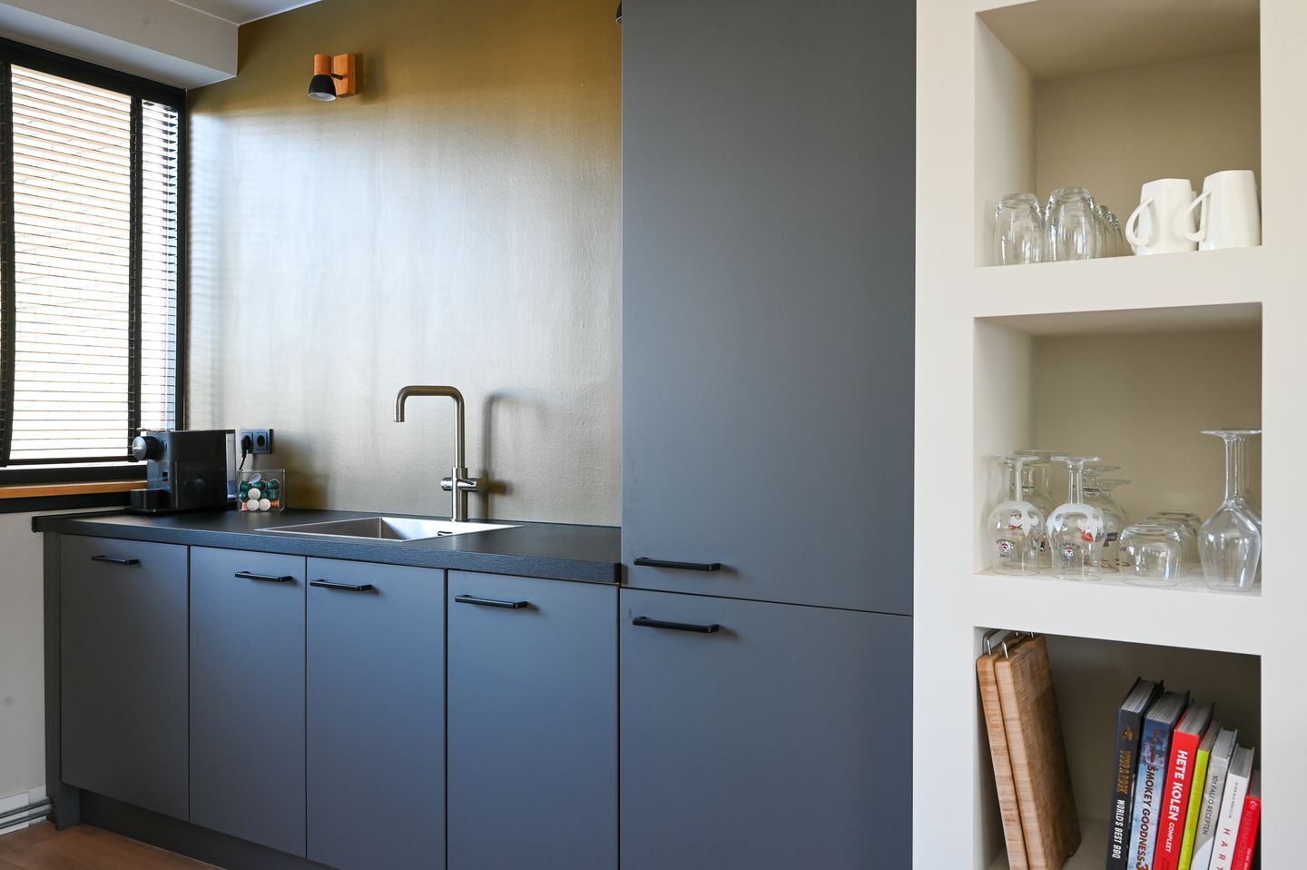 Photo 14 of Schollevaarstraat 34