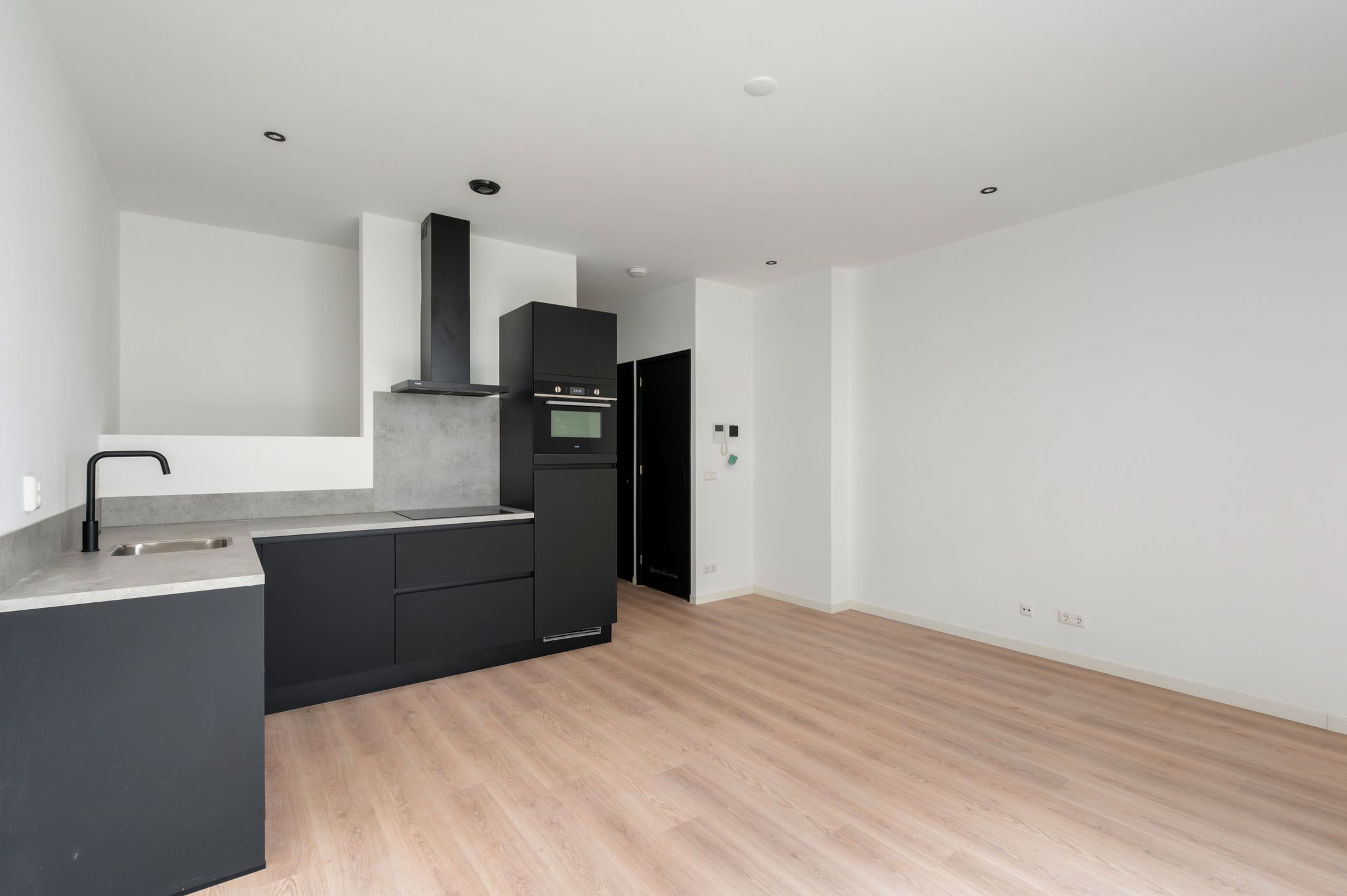 Foto 12 van Hilledijk 210-B