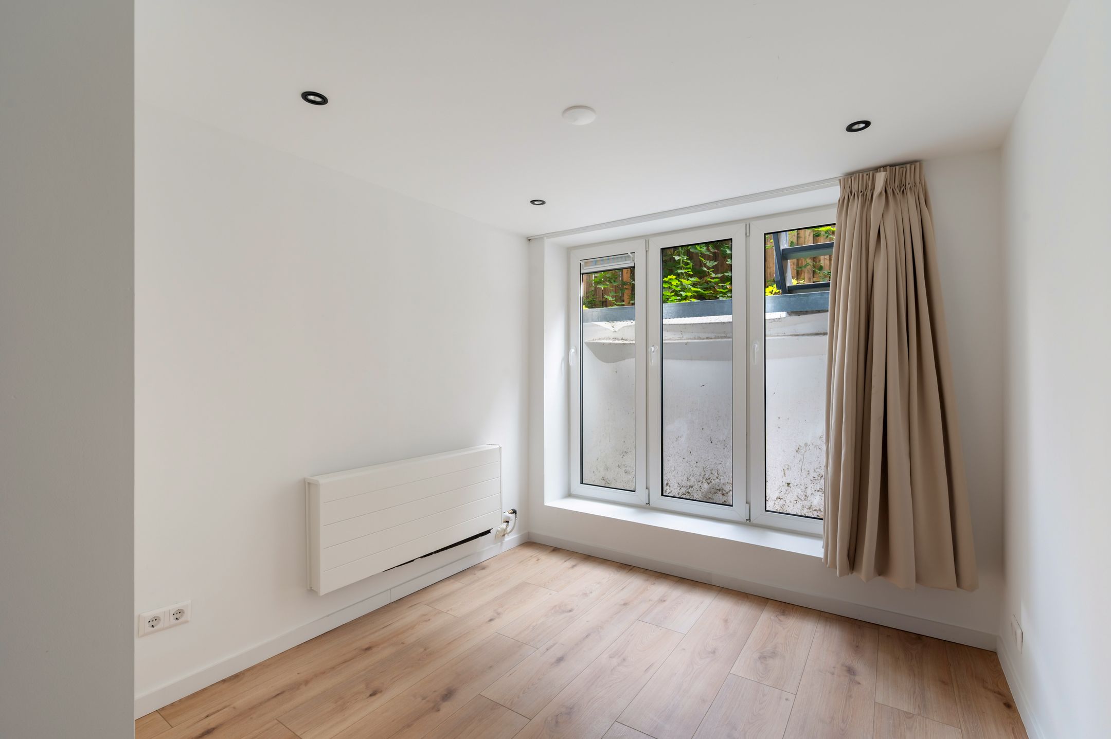 Foto 21 van Hilledijk 210-B