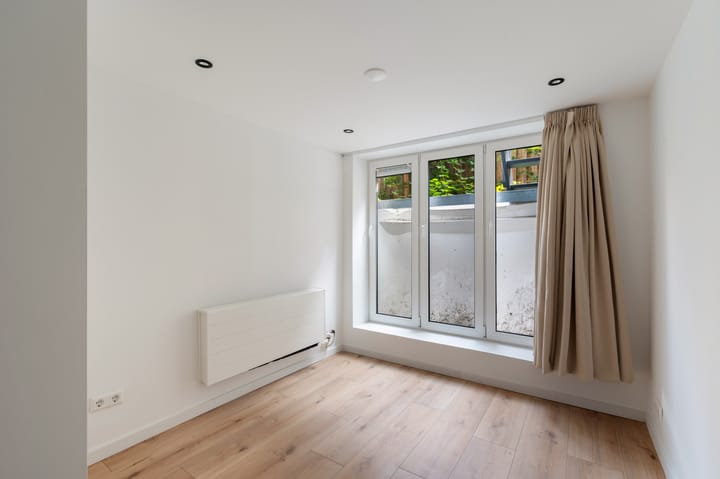 Foto 21 van Hilledijk 210-B