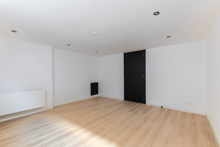 Foto 15 van Hilledijk 210-C