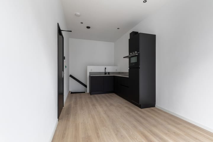 Foto 18 van Hilledijk 210-C