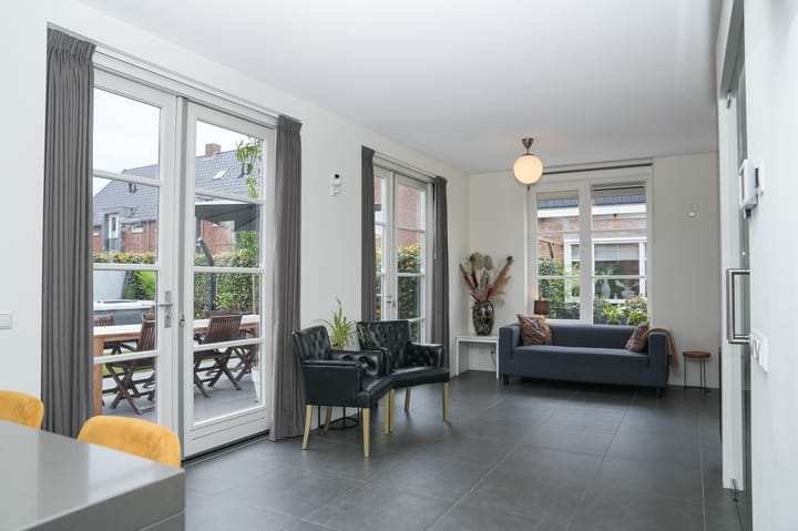 Photo 3 of Stadswal 13