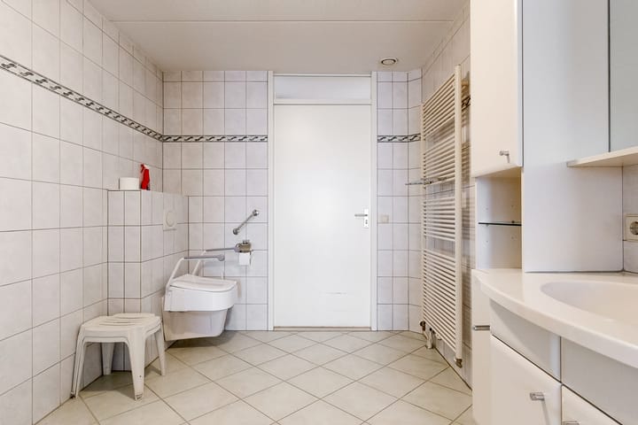 Foto 15 van Kamerlingh Onneslaan 135-C