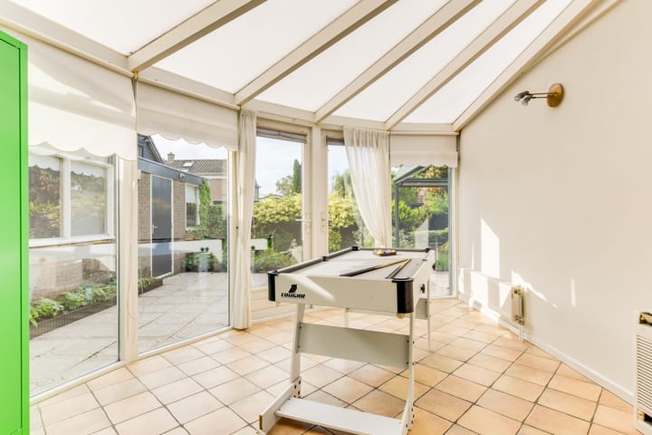 Photo 15 of van Wassenaerstraat 4