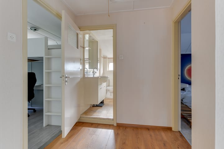 Photo 26 of van Wassenaerstraat 4