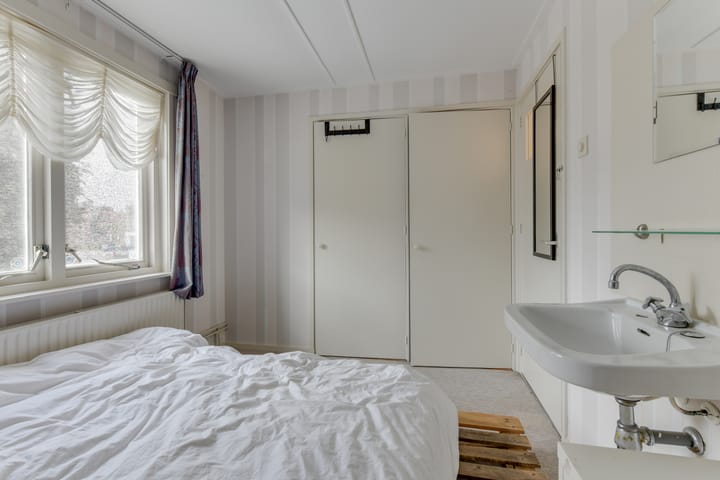 Photo 36 of van Wassenaerstraat 4