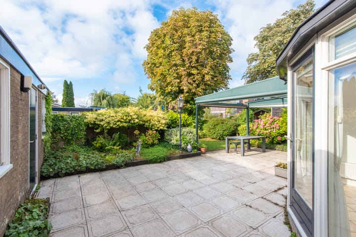 Photo 40 of van Wassenaerstraat 4