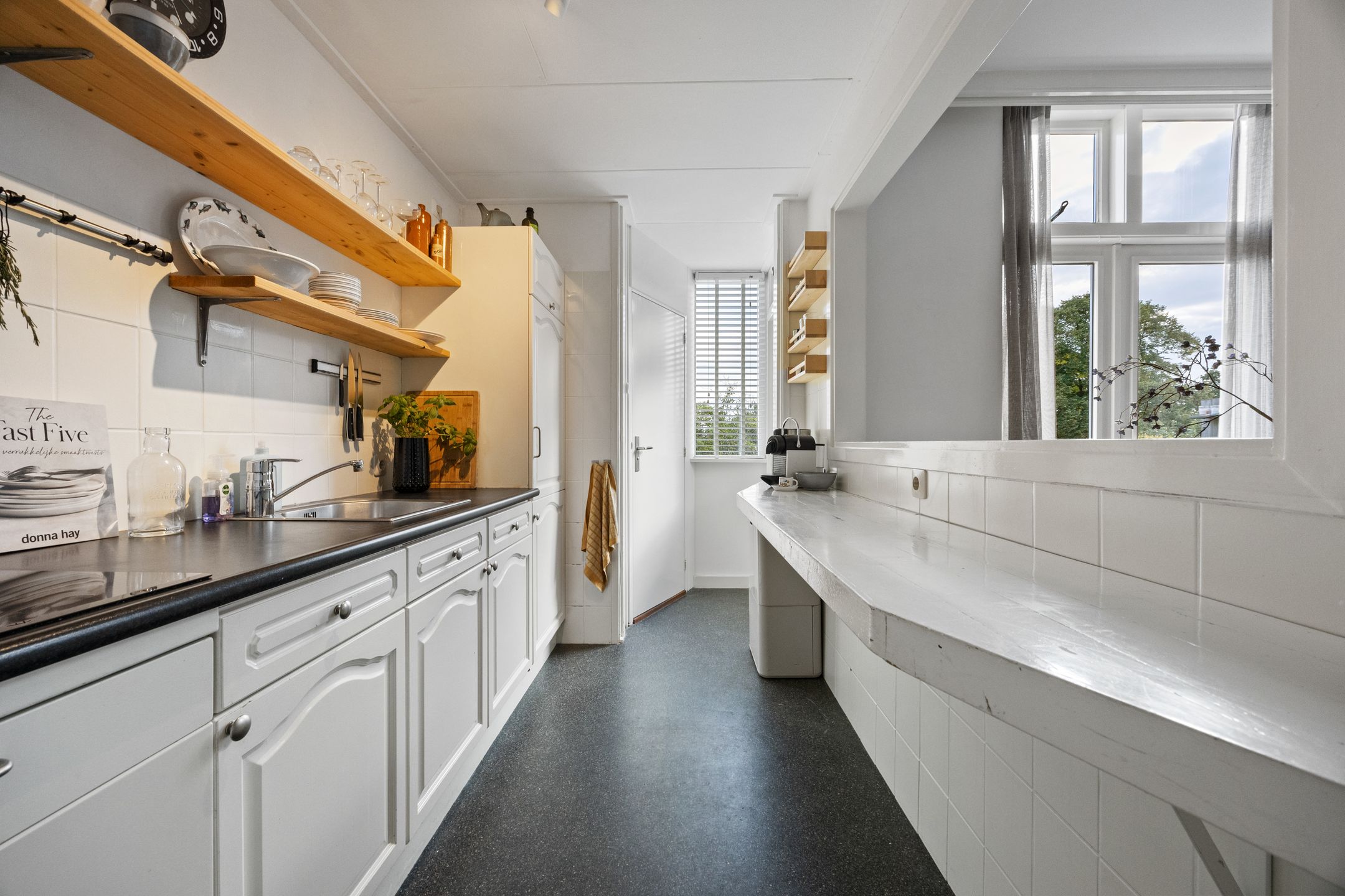 Photo 12 of Alexanderstraat 52