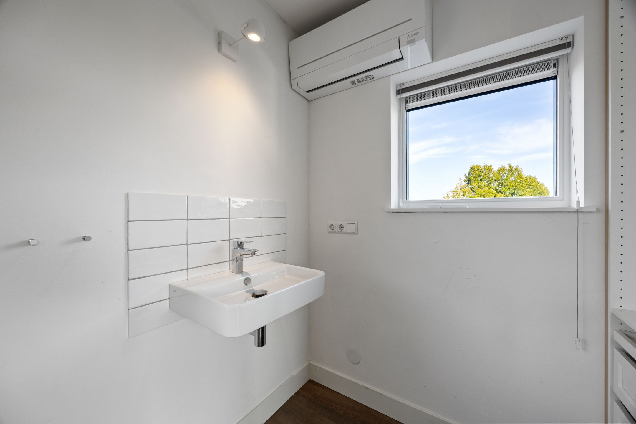 Photo 36 of Alexanderstraat 52