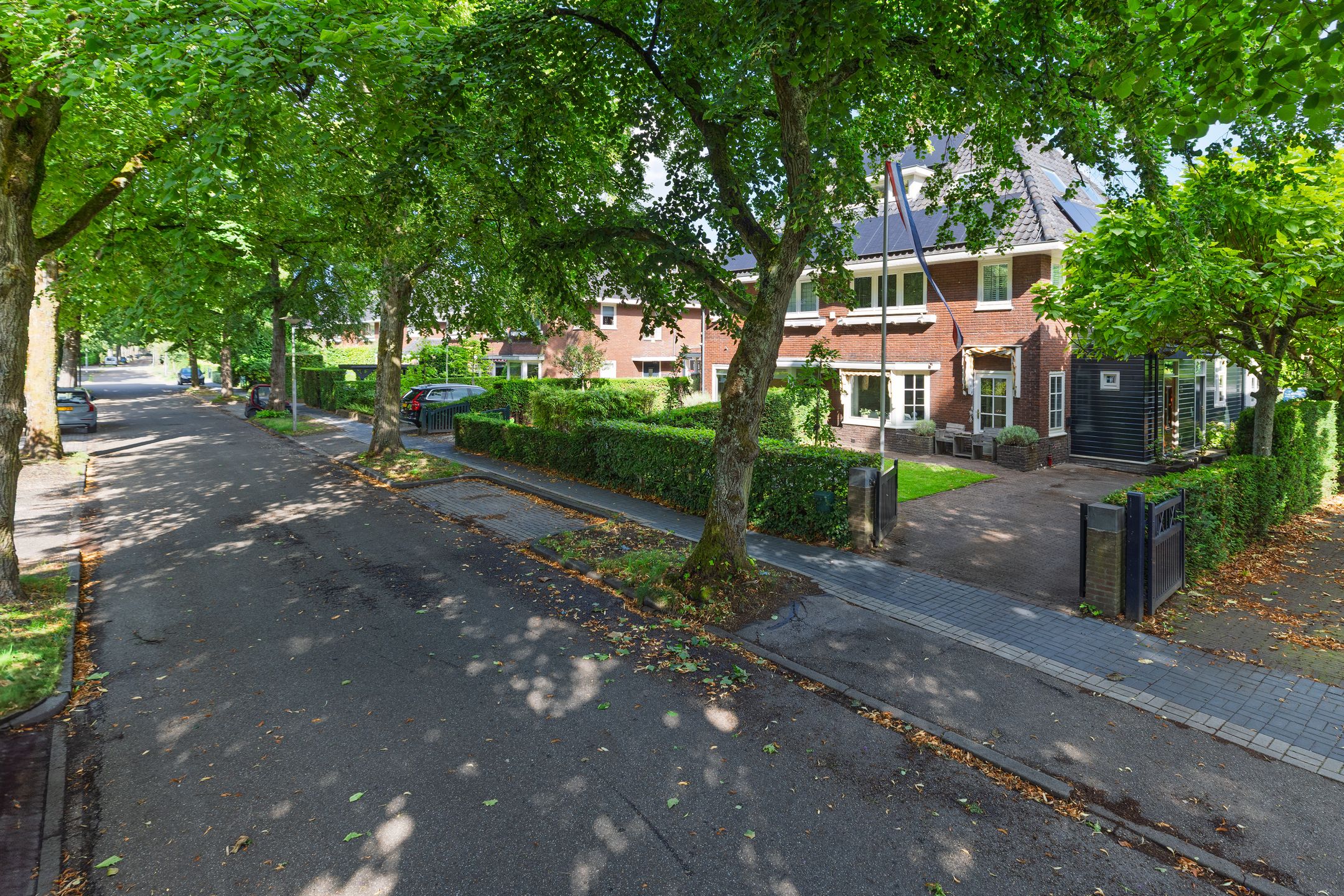 Photo 27 of van der Helstlaan 13