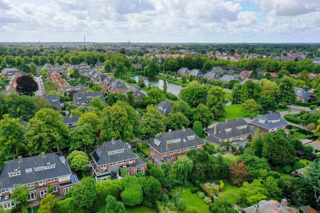 Photo 32 of van der Helstlaan 13