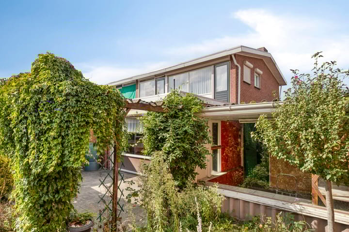 Foto 8 van Hazelderstraat 1