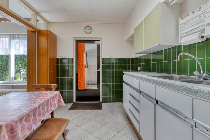 Foto 16 van Hazelderstraat 1