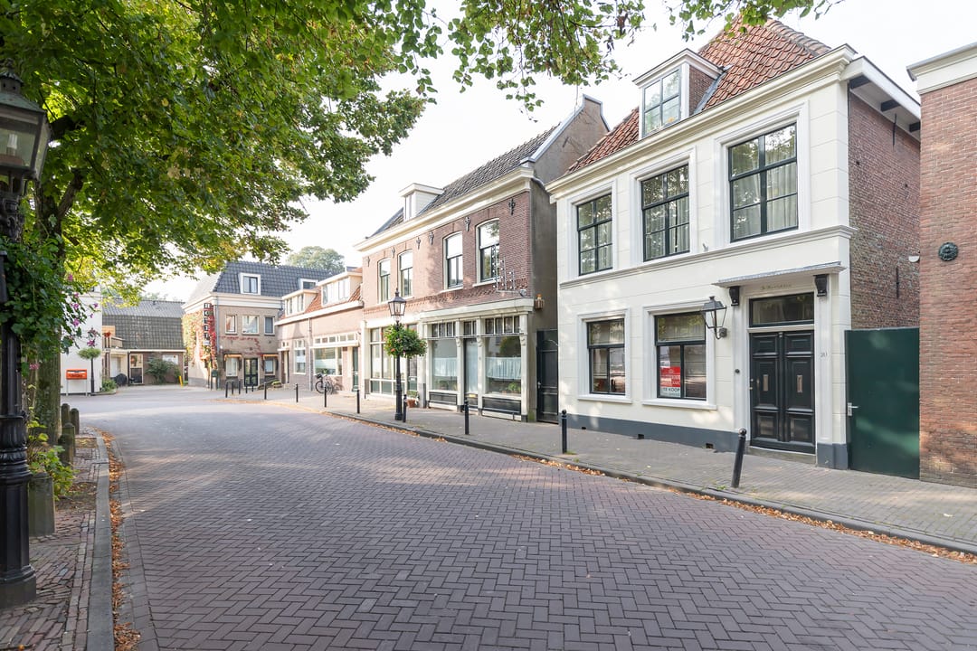 Foto 1 van Kerkplein 20