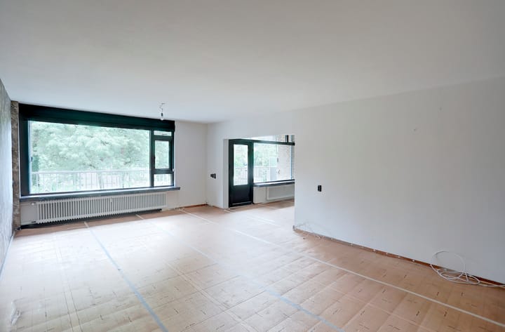 Photo 4 of Malvert 6987