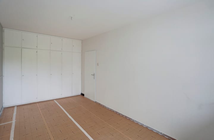 Photo 9 of Malvert 6987