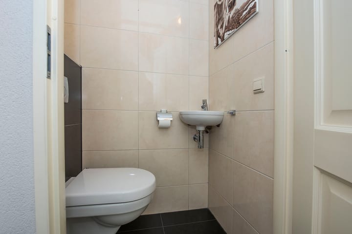 Photo 8 of SJ Spanjaardstraat 33