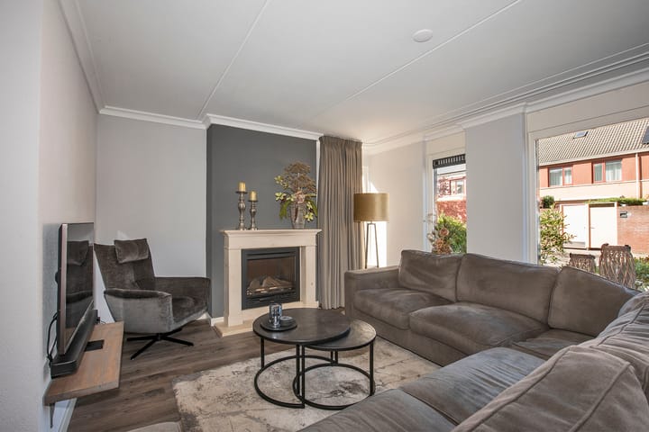 Photo 10 of SJ Spanjaardstraat 33