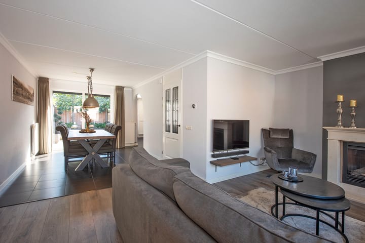 Photo 11 of SJ Spanjaardstraat 33