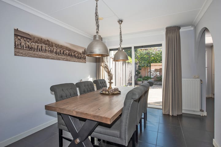 Photo 12 of SJ Spanjaardstraat 33