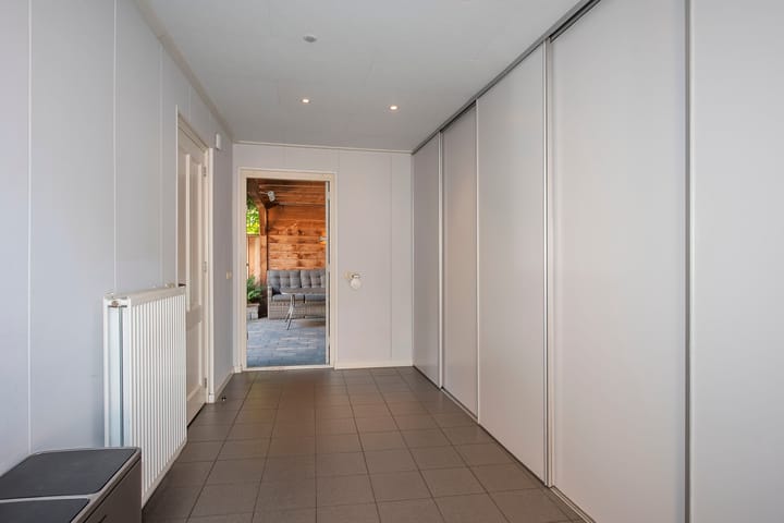 Photo 16 of SJ Spanjaardstraat 33