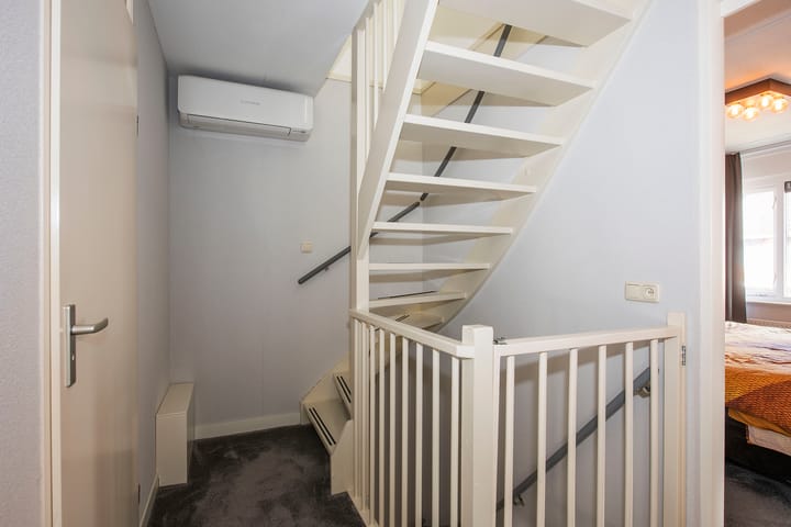 Photo 27 of SJ Spanjaardstraat 33