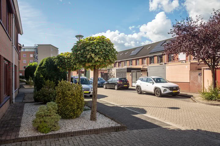 Photo 34 of SJ Spanjaardstraat 33