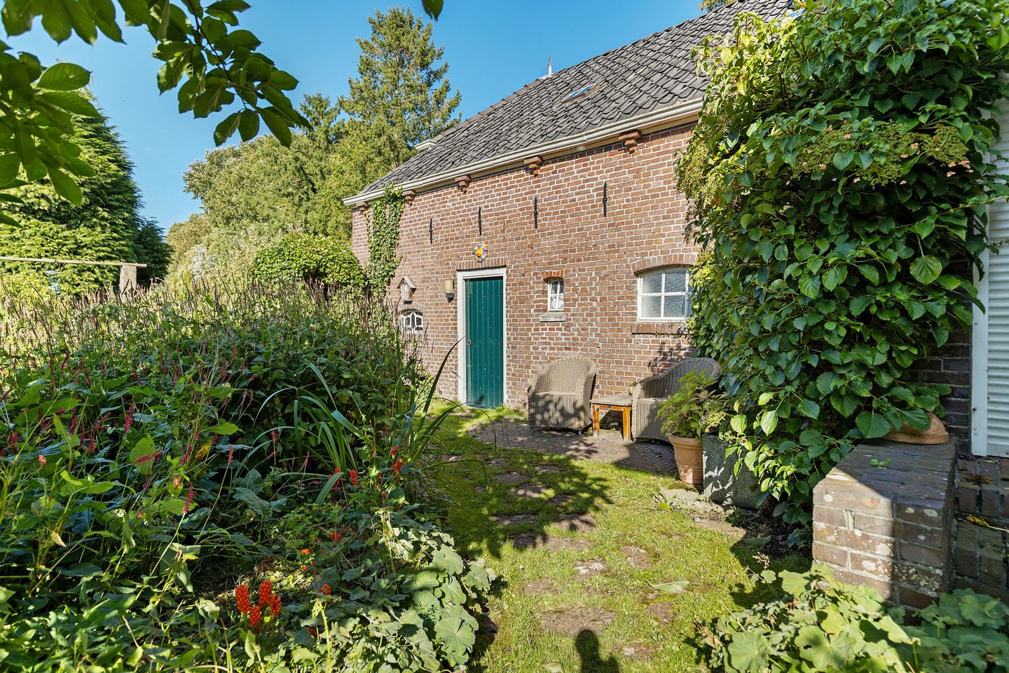 Photo 35 of Hoofdstraat 113