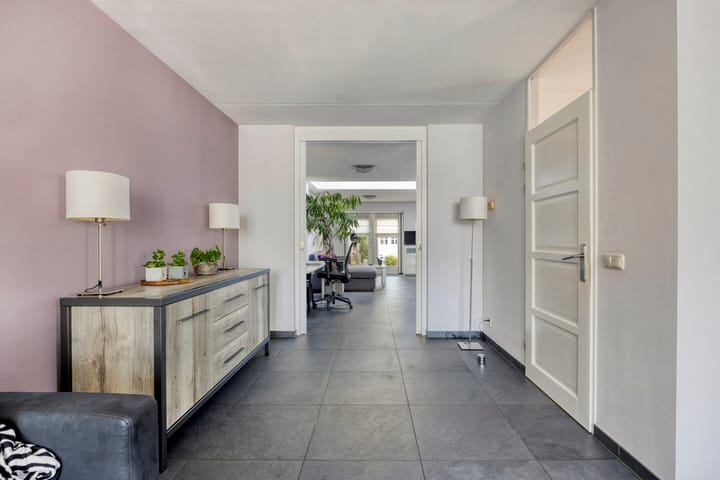 Foto 10 van Meester Kesselsstraat 8