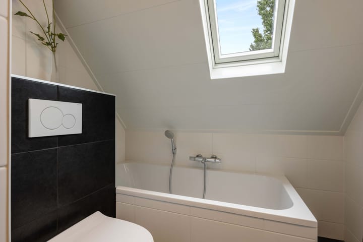 Foto 4 van Dotterbloem 33