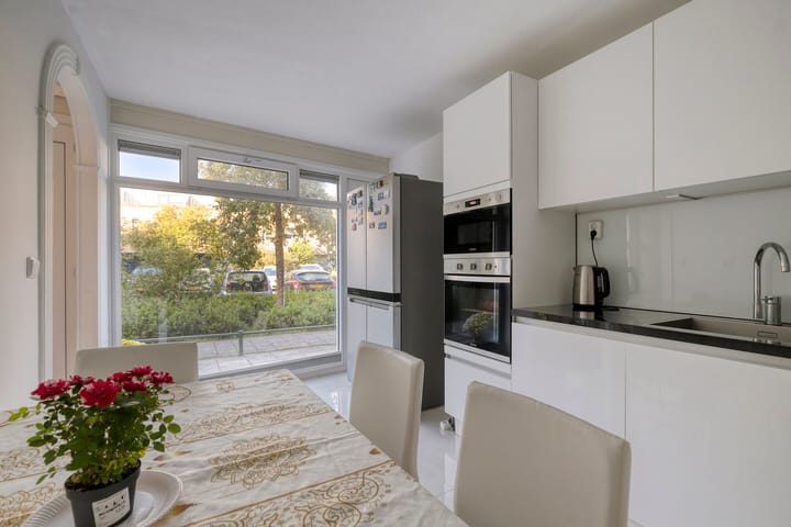 Photo 10 of Rudolf Nureyevstraat 97