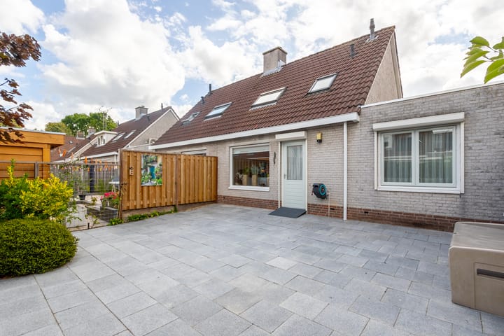 Foto 2 van Veerstoep 18