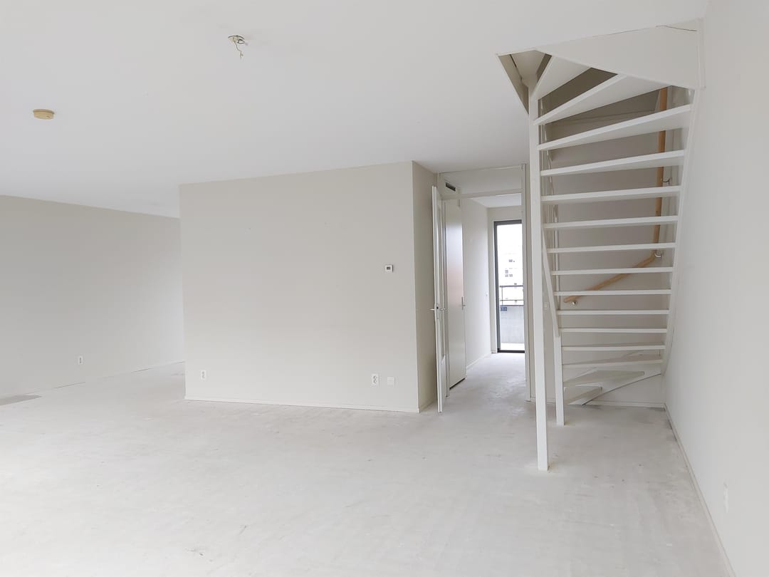 Photo 7 of Stephensonstraat 20-C