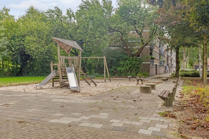 Foto 26 van Generaal van Teynstraat 50