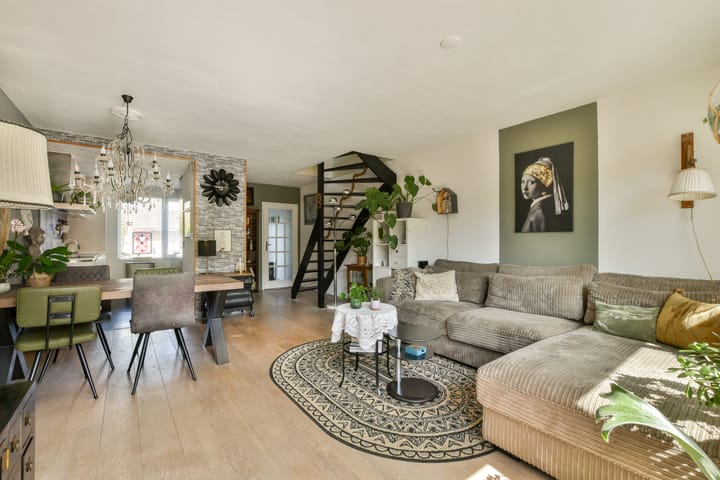 Photo 4 of Bredaweg 28