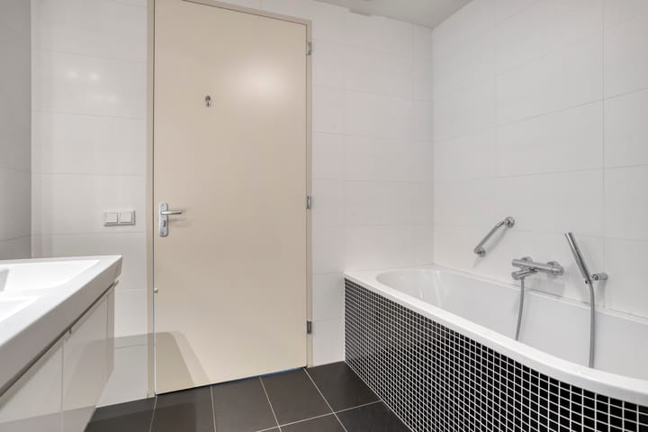 Foto 24 van Heikantsestraat 6-A