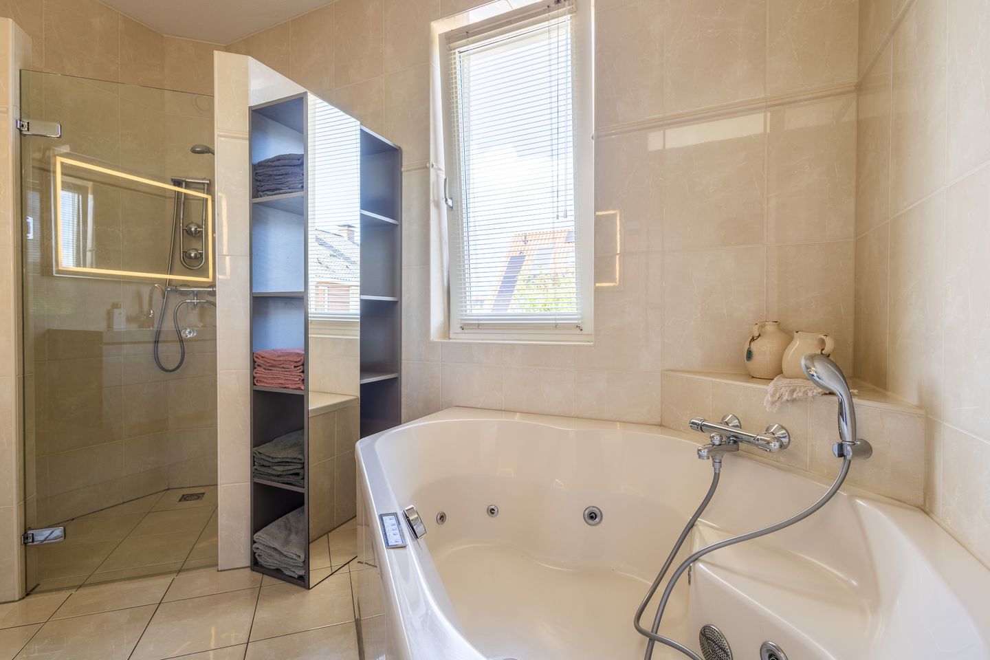 Foto 44 van Egelantier 2