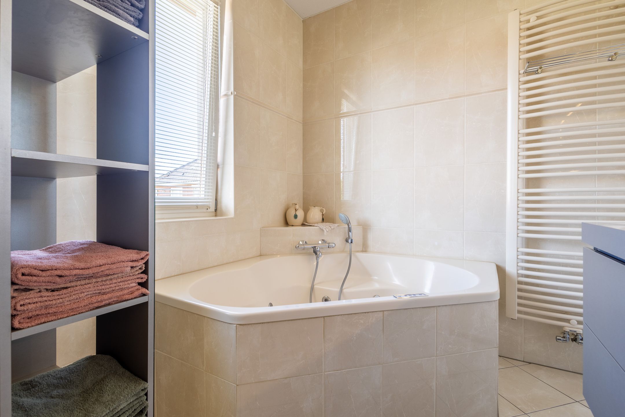 Foto 45 van Egelantier 2