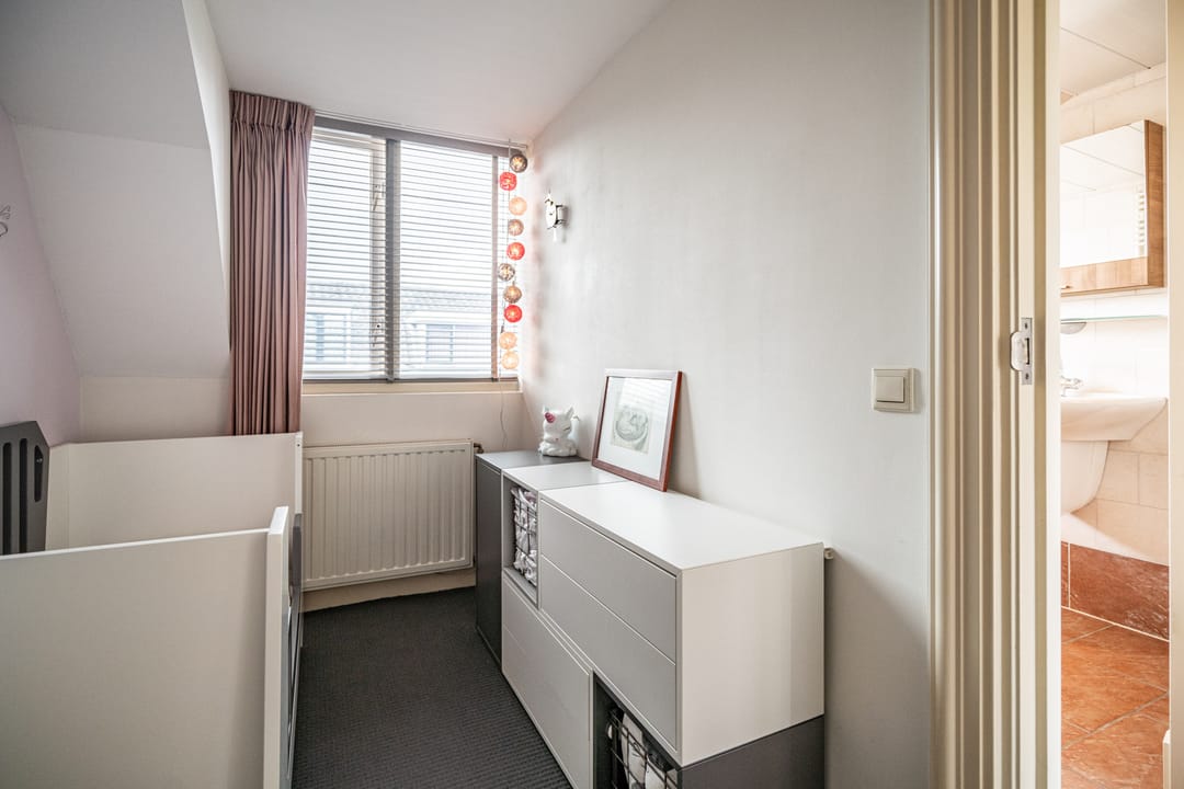 Photo 38 of Catharinastraat 10