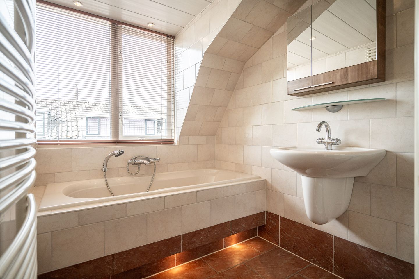 Photo 40 of Catharinastraat 10