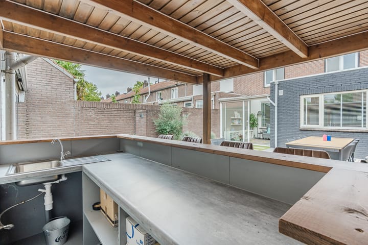 Foto 32 van Johan Brouwerstraat 32