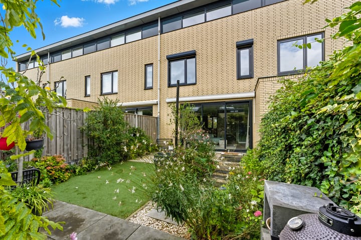 Photo 3 of Lorentzstraat 25-B