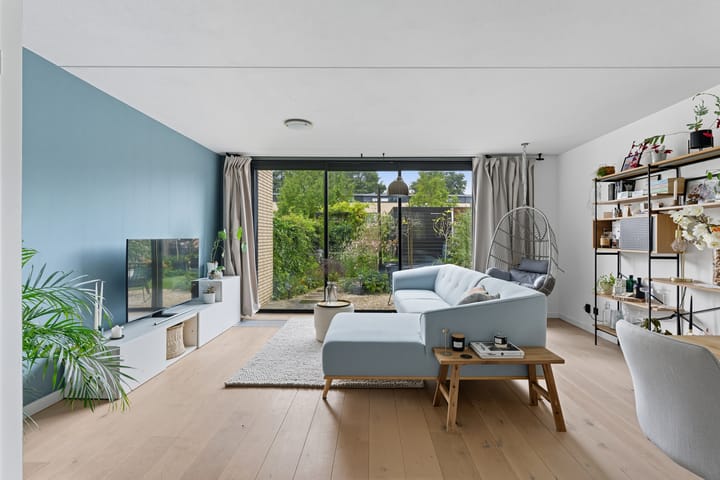 Photo 4 of Lorentzstraat 25-B